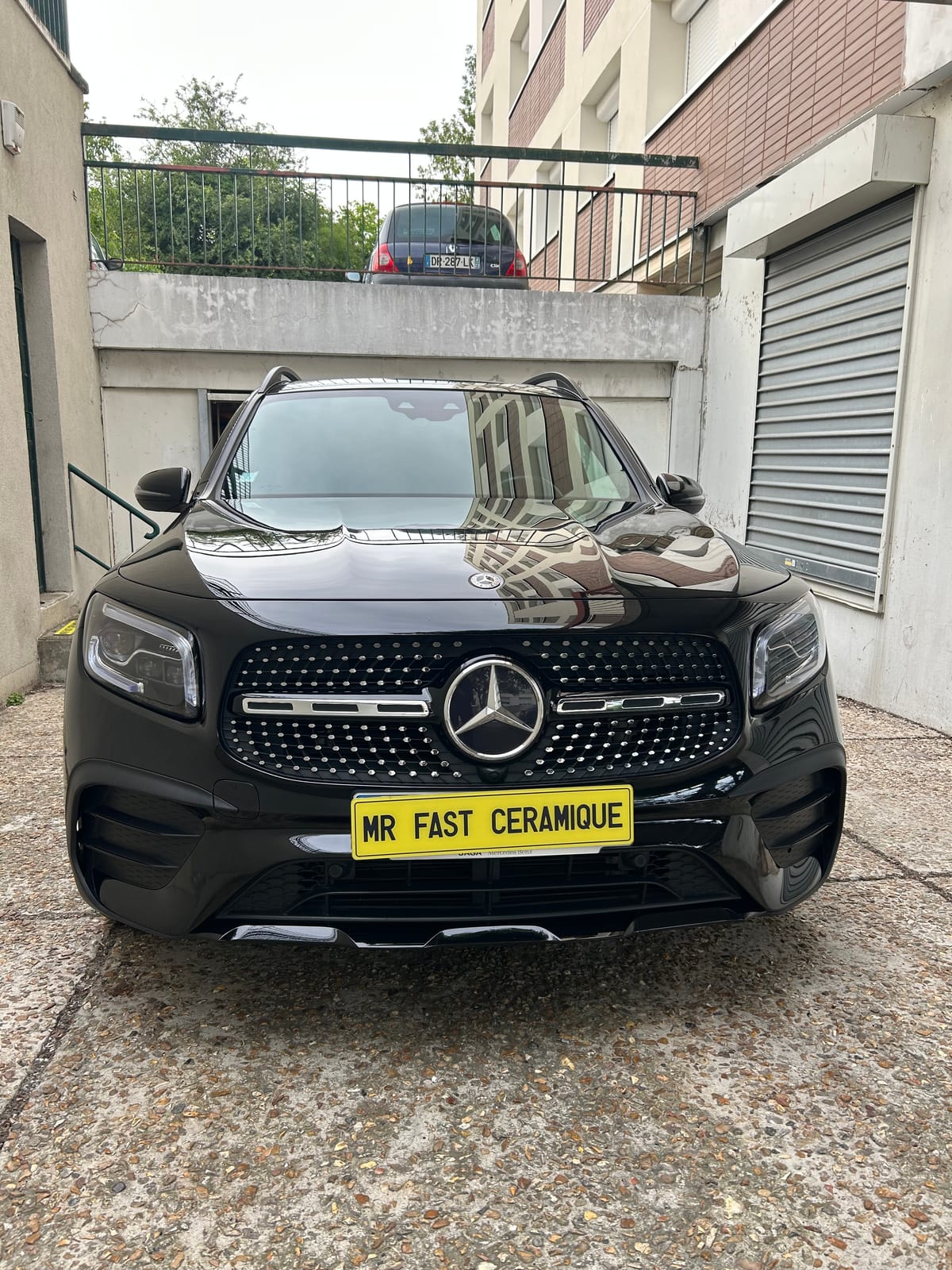 Traitement céramique SUV Mercedes noir AMG Line – calandre diamant, finition miroir – Mr Fast Céramique
